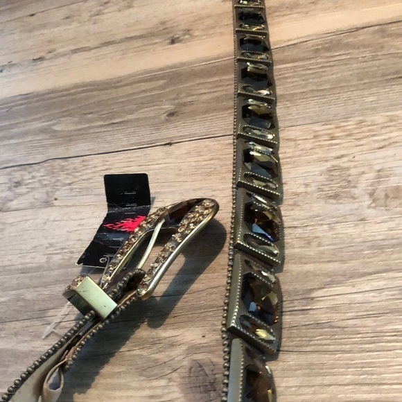Major bling NWT wildfire belt main image 4
